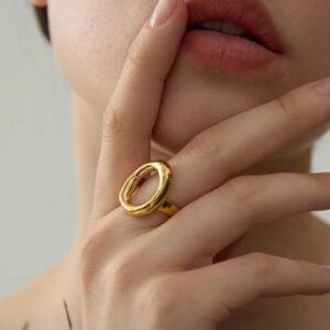 Oval shape ring