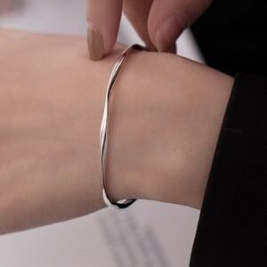 Silver-shiny-simple-Kada