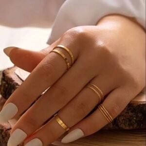 Simple gold plain rings pack
