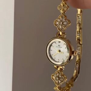 gold-clover-watch